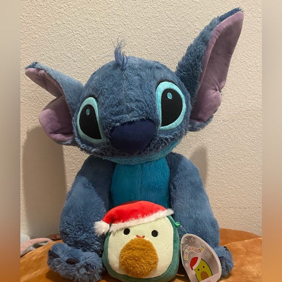 stitch Disney plushie M/L - Picture 3 of 4